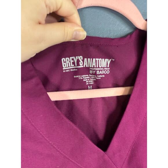Grey's Anatomy by Barco Women's Size Medium Scrub Top Maroon Dark Purple Nurse - Picture 5 of 8